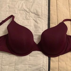 Victoria Secret T-shirt Lightly Lined Demi